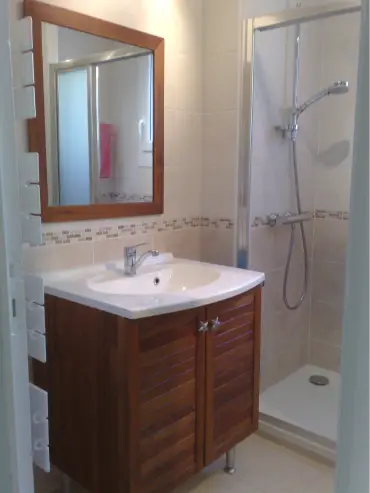 Rénovation de salle de bain sur mesure à Bouguenais Rénovation de salle de bain sur mesure à Bouguenais