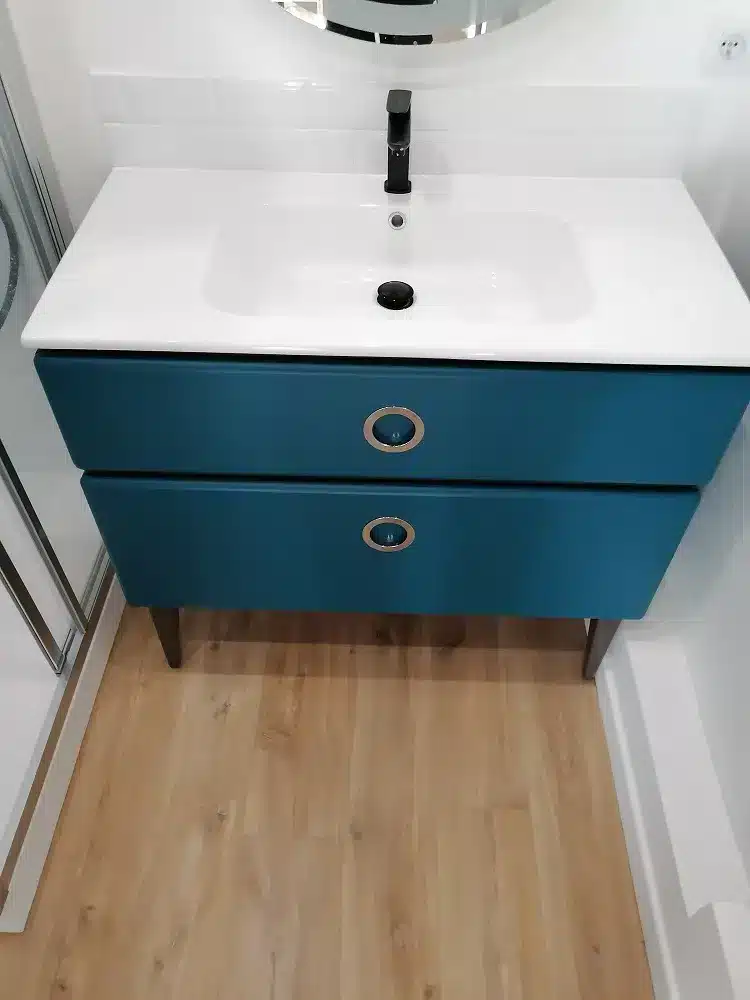 installation meuble suspendu et vasque à Nantes